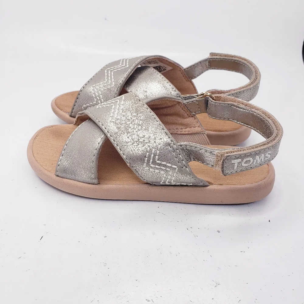 Toms Desert Taupe Shimmer Faux Leather Tiny Viv Sandals Girls Toddler Size 8